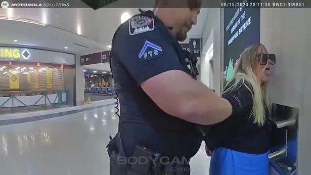 Scottish actress and comic Rachel Jackson was arrested at a Nashville airport in 2023 dqxikeidqkikdinv