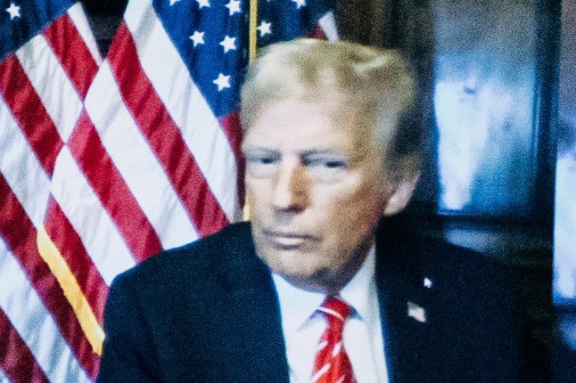 US President-elect Donald Trump is seen on the screen at Manhattan criminal court in New York, US, on Friday, Jan. 10, 2025. JEENAH MOON/Pool via REUTERS dqxikeidqkikdinv