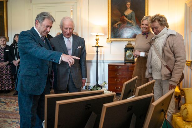 The trio were joined at Dumfries House in Ayrshire by Alan Titchmarsh dqxikeidqkikdinv