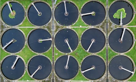 A water treatment facility dqxikeidqkikdinv