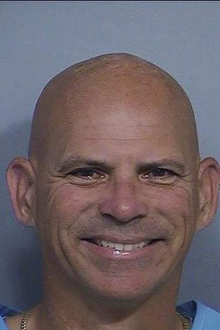 Lyle Menendez dqxikeidqkikdinv