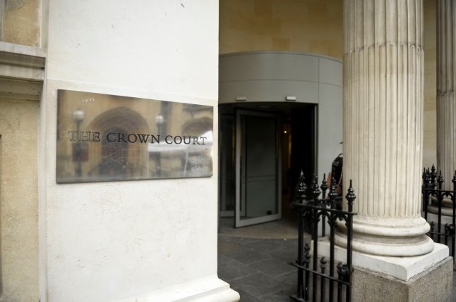 Bristol Crown Court dqxikeidqkikdinv