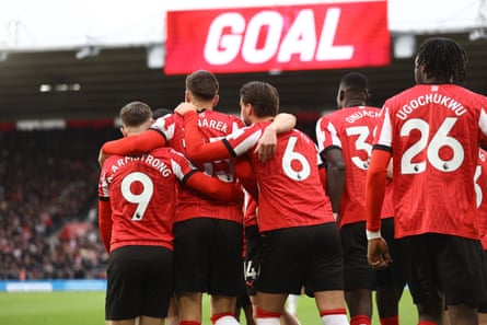 A rare moment of joy for Southampton fans. dqxikeidqkikdinv
