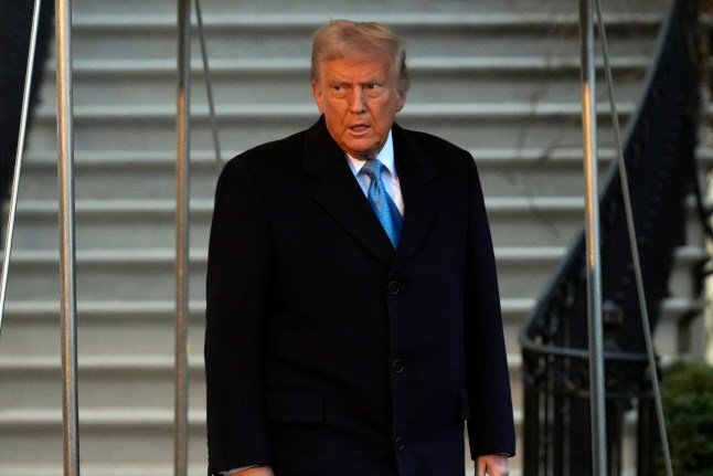 President Donald Trump departs the White House, Friday, Jan. 31, 2025, in Washington, en route to Florida. (AP Photo/Jacquelyn Martin) dqxikeidqkikdinv
