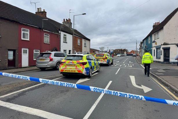 Essex car crash dqxikeidqkikdinv