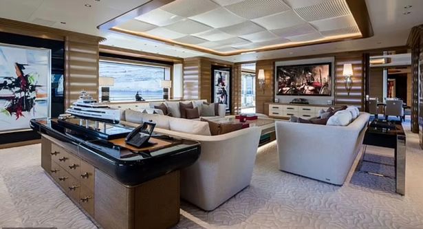 On board the luxury MS Lana superyacht dqxikeidqkikdinv