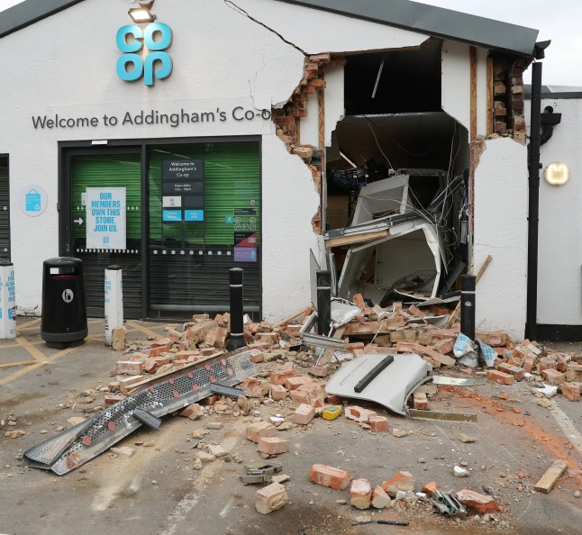 Copyright Ben Lack Photography Ltd The Co-op store in Addingham, Ilkley that was targetted last night by brazen thieves who used a telehandler to rip the cash machine out of the wall causing thousands of pounds worth of damage. Words Mark Branagan. Pic Ben Lack 07970 850611 ??150 minimum use, irrespective of any previous use. ??50 for internet use, irrespective of any previous use. dqxikeidqkikdinv