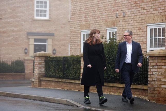 CAMBRIDGESHIRE, ENGLAND - DECEMBER 12: Prime Minister Keir Starmer and Deputy Prime Minister Angela Rayner make a visit to a construction site on December 12, 2024 in Cambridgeshire, England. The Labour government is announcing planning reforms to encourage economic growth and meet the government’s goal of building 1.5 million new homes over the next five years. (Photo by Chris Radburn - Pool/Getty Images) dqxikeidqkikdinv
