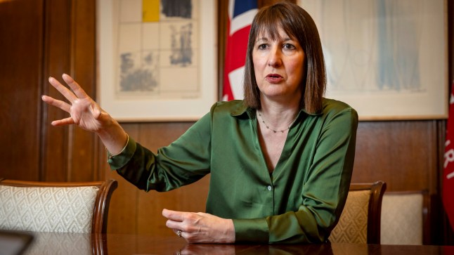 UK Chancellor of the Exchequer Rachel Reeves MP inside Number 10 Downing Street January 24, 2025 dqxikeidqkikdinv