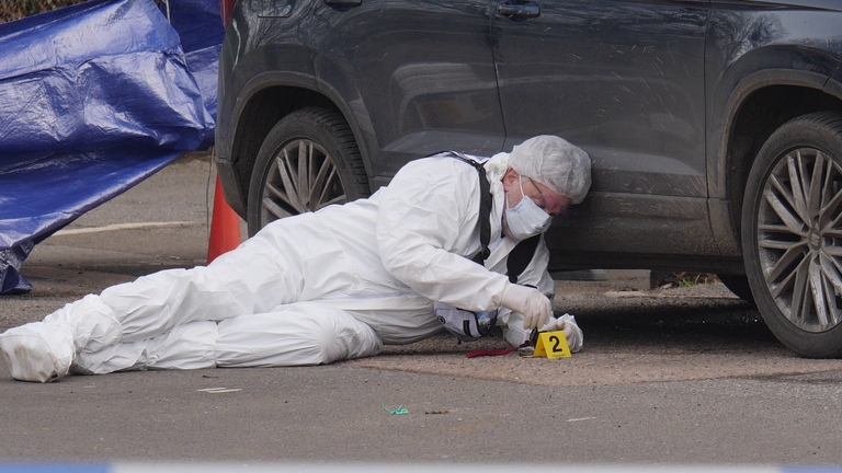 SN stills from footage from scene of fatal shooting at The Three Horseshoes pub in Knockholt, Kent
FTV RUSH THREE HORSESHOES FORENSICS CAR INVESTIGATION AND PTC MALONE SEVENOAKES 150225
