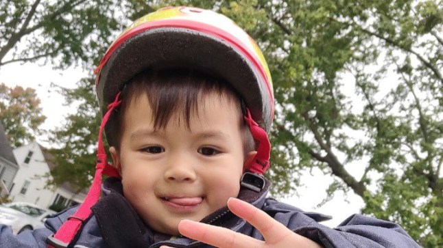Thomas Cooper Pics via GoFundMe https://www.gofundme.com/f/in-memory-of-thomas-cooper-family-support Thomas Cooper was 5 when he passed away in the hyperbaric chamber in Troy. He was the smartest and cutest kid that liked to zoom, zoom, zoom. He asked to see pictures of germs, liked to know how things worked, he liked to make field journals and he had finally started adding facial features to his people drawings. https://www.clickondetroit.com/news/local/2025/01/31/child-killed-in-hyperbaric-chamber-explosion-at-oakland-county-healthcare-facility/ dqxikeidqkikdinv
