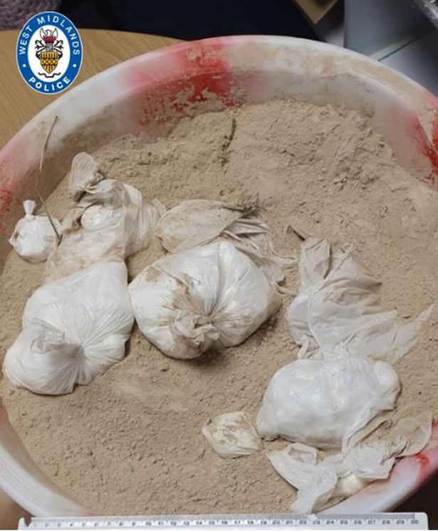 Drugs recovered from the park tidttiqzqiqkdprw dqxikeidqkikdinv